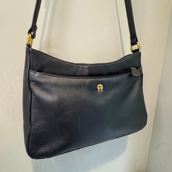 Vintage Etienne Aigner Navy Leather Hobo Shoulder Bag Horseshoe Logo - Picture 2 of 15